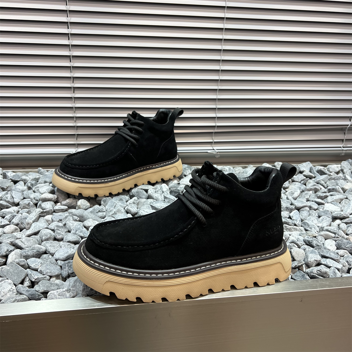 Thick Sole Outdoor Pu Leather  - Men'S Shoes New Balance recensie en prijs