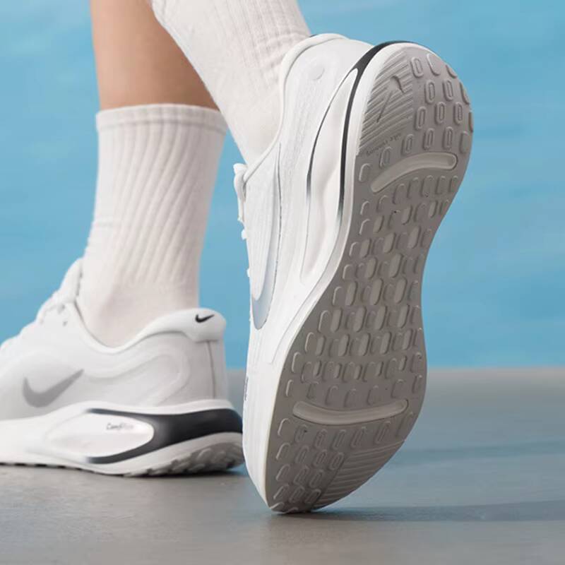 Hot New Nike Men's Journey Run - Men'S Shoes New Balance recensie en prijs